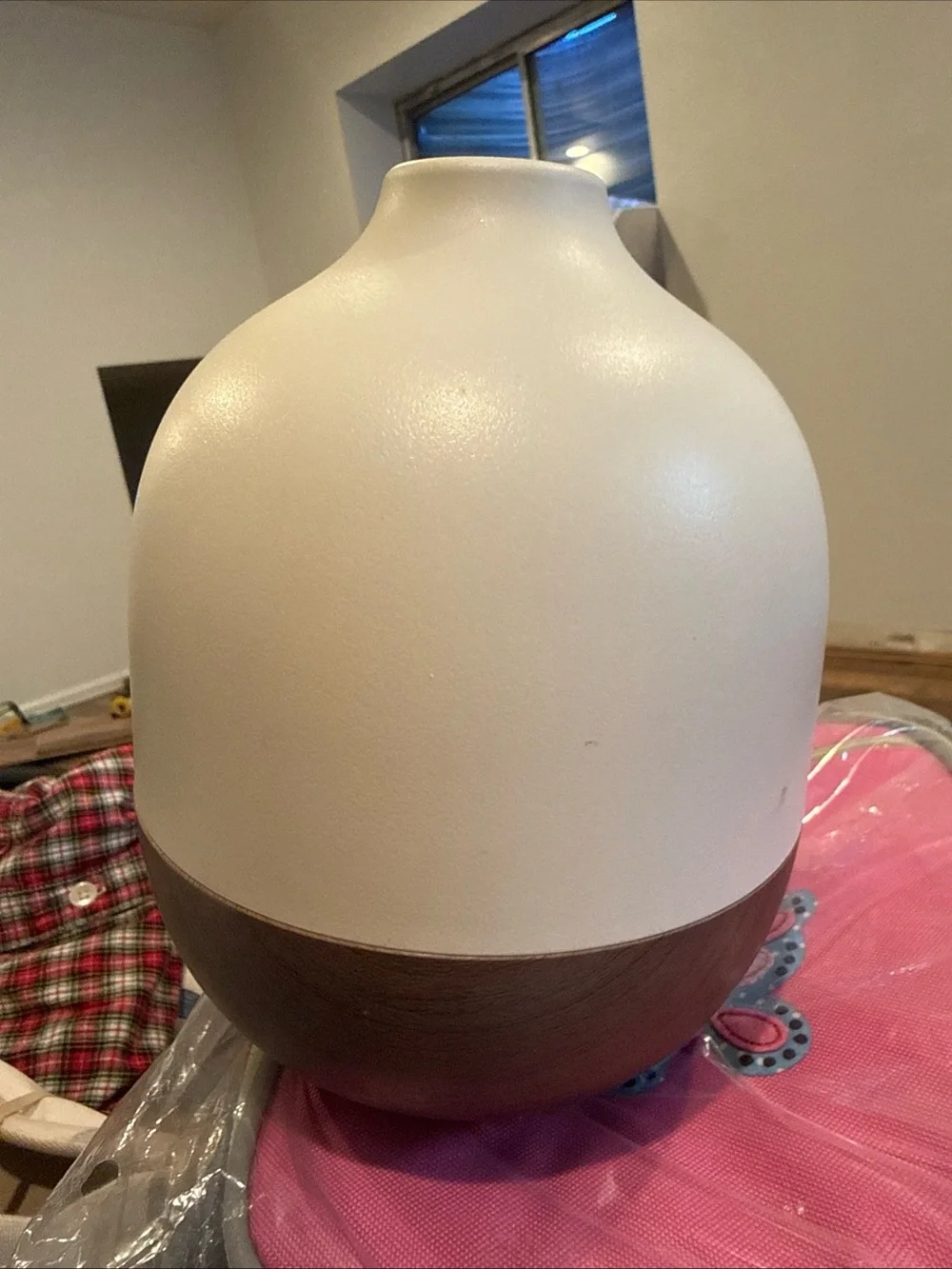 Project Q PB-28 Electric Aromatherapy Oil Diffuser White/Brown Woodgrain Base.